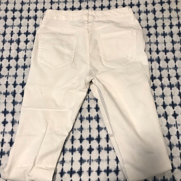 Fashionable white jeans size 4 - Picture 2 of 2